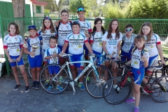 CICLISTAS SEXITANOS CON SUS TROFEOS EN EN ARMILLA 16
