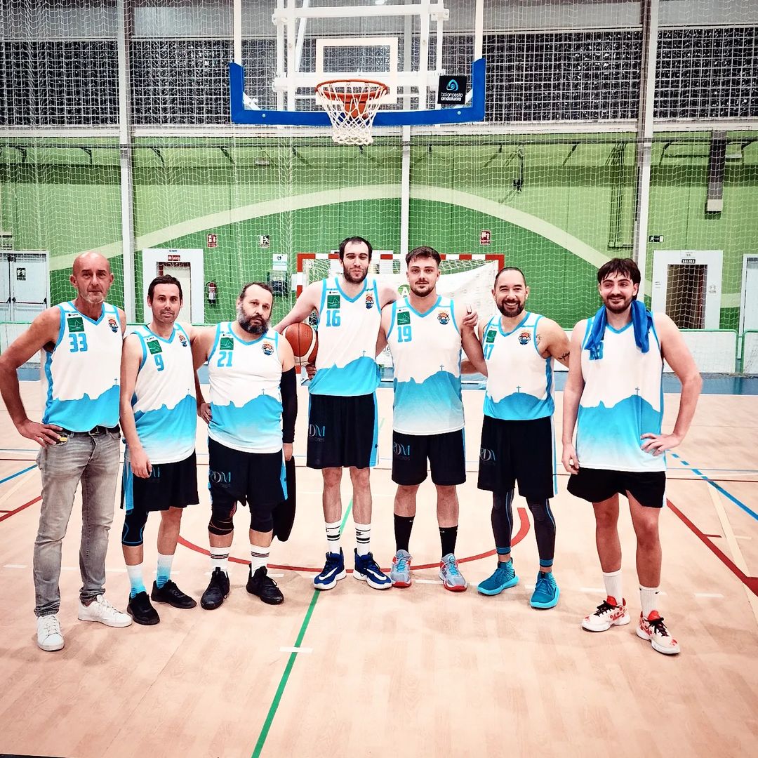 El Club Baloncesto Almuñécar sella el pasaporte a semifinales de la