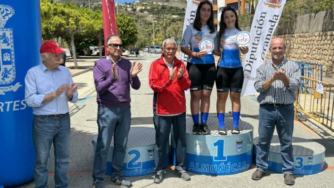 Las ciclistas de Almuñécar, Aixa Arnedo Alaminos y María Álvarez Alabarce, consiguen podio en el XXXII Memorial “David González”