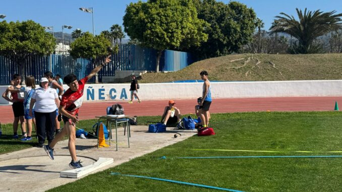 Más de 400 jóvenes participan en la jornada de Atletismo en Pista ‘Núñez Blanca – Fundación Caja Rural Granada’ de Almuñécar Más de 400 jóvenes participan en la jornada de Atletismo en Pista ‘Núñez Blanca – Fundación Caja Rural Granada’ de Almuñécar