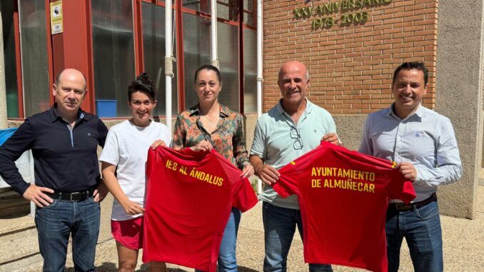 El IES Al-Ándalus de Almuñécar acerca el deporte femenino de élite a su alumnado con un innovador proyecto educativo El IES Al-Ándalus de Almuñécar acerca el deporte femenino de élite a su alumnado con un innovador proyecto educativo