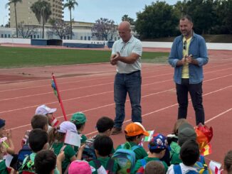 El alumnado del CEIP Río Verde celebra sus Mini Olimpiadas en el estadio municipal ‘Francisco Bonet’ de Almuñécar