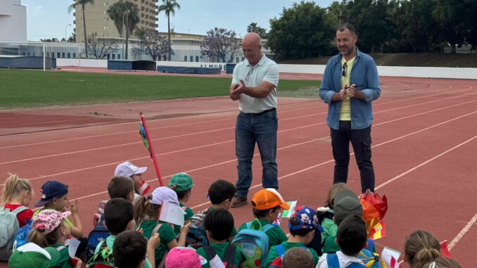 El alumnado del CEIP Río Verde celebra sus Mini Olimpiadas en el estadio municipal ‘Francisco Bonet’ de Almuñécar El alumnado del CEIP Río Verde celebra sus Mini Olimpiadas en el estadio municipal ‘Francisco Bonet’ de Almuñécar