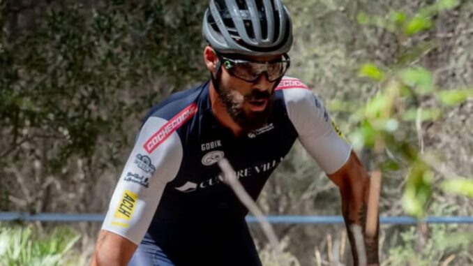 Ciclista de La Herradura Víctor Manuel Pozo