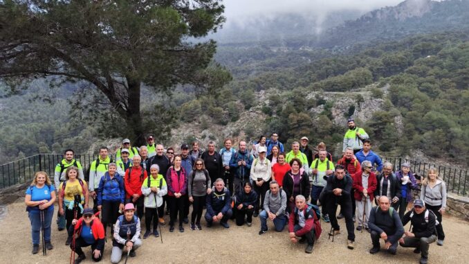 Senderistas Almuñécar en la ruta por la Sierra de Tejeda, Almijara y Alhama 2026