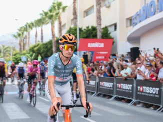 Carlos Rodríguez a su salida en la etapa desde Almuñécar foto 2